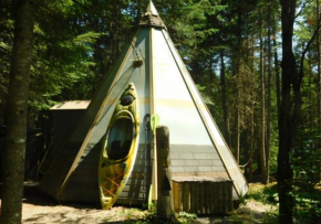 Aux Tipis de la Rivière Sauvage, Saint-Romain